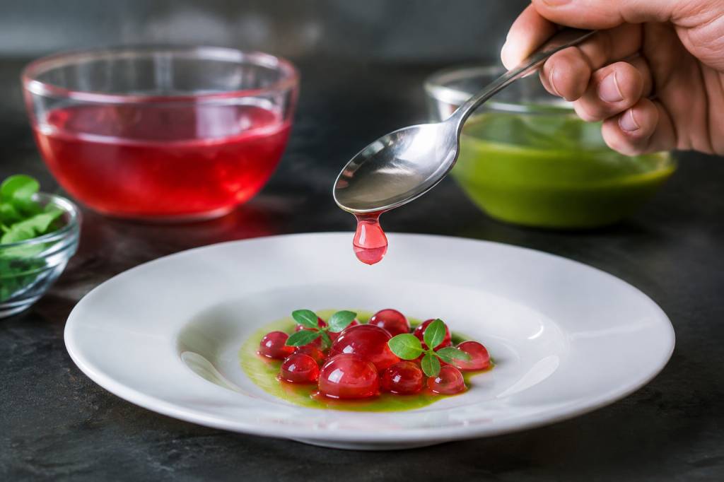 Gélification : comment maîtriser cette technique de cuisine moléculaire